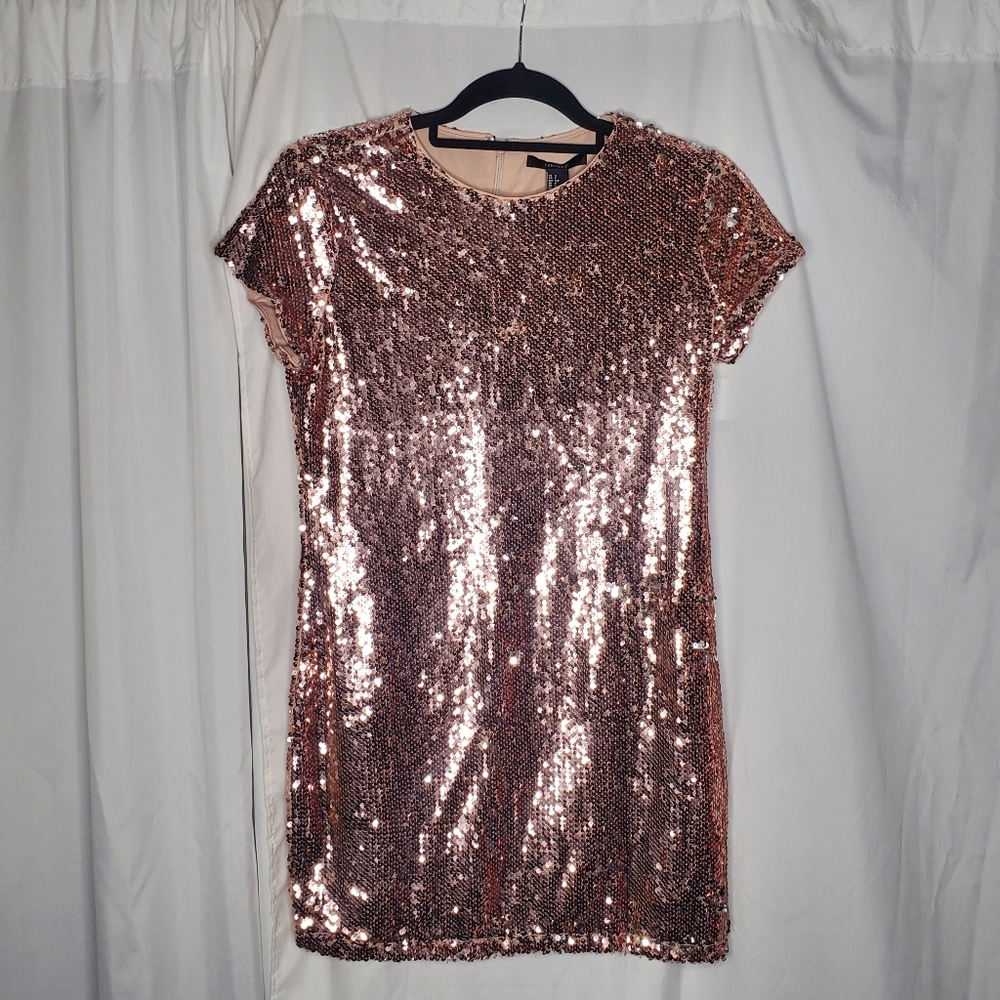 ♤ Forever 21 Solid Rose Gold Sequin Dress Size Small